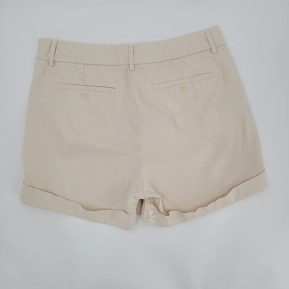 J.Crew Women's 100% Cotton Cream Color Chino Shorts With Pockets